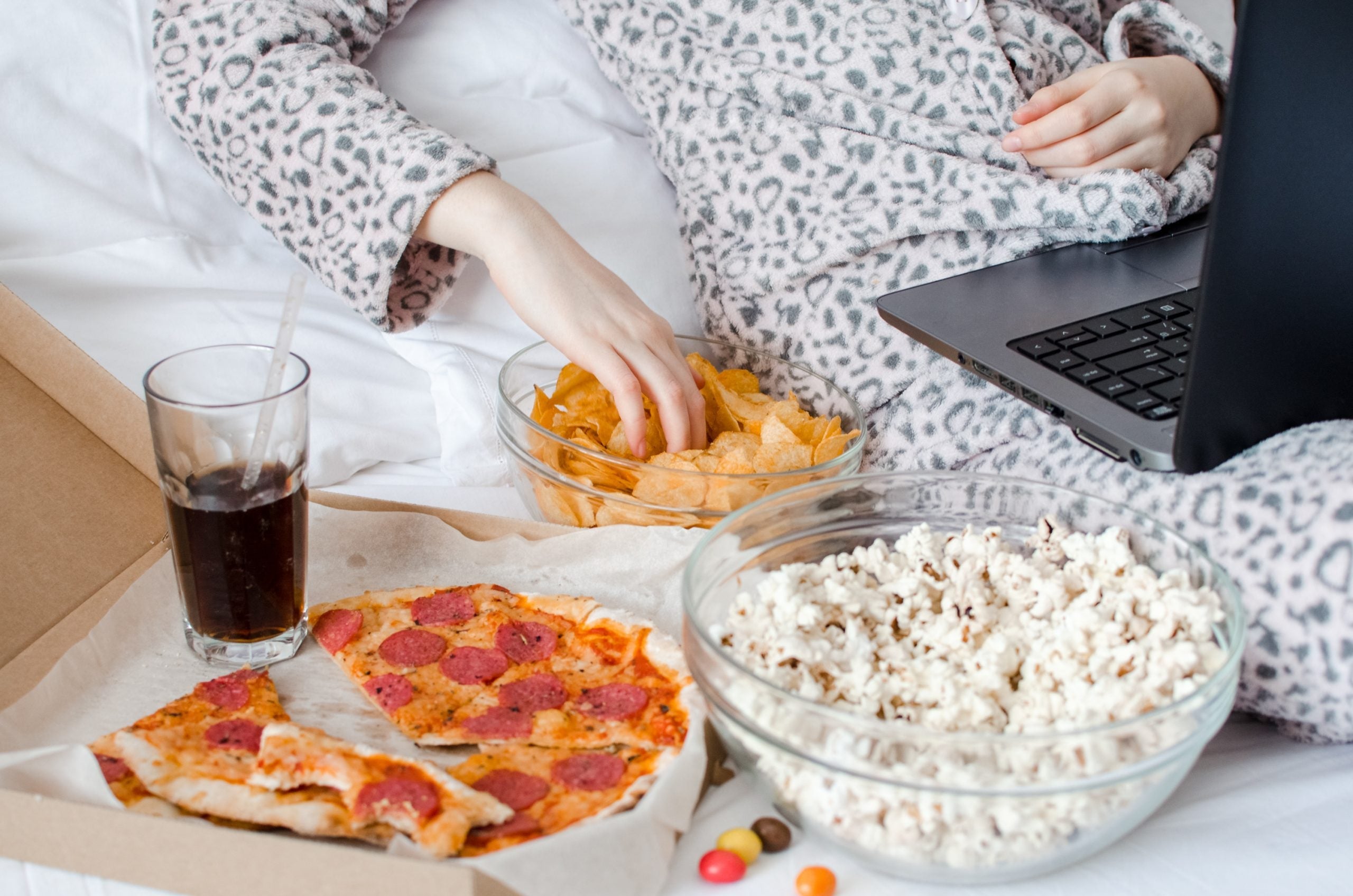 How to Outsmart Stress-Eating: A Science-Backed Guide to Breaking the Cycle